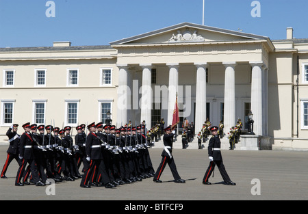 Officer Kadetten bei der Übergabe, Parade an der königlichen Militärakademie Sandhurst, Surrey, UK Stockfoto