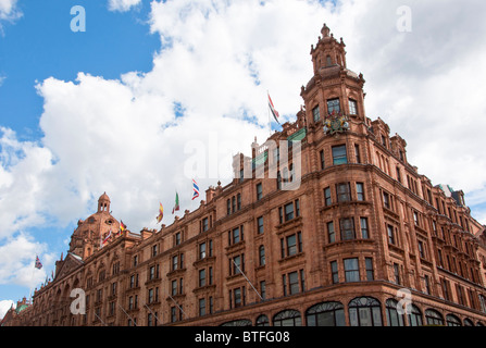 Das berühmte Kaufhaus Harrods in Knightsbridge, London Stockfoto