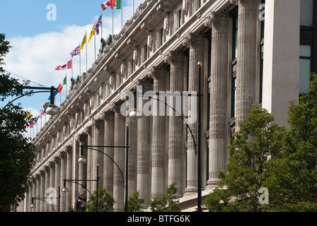 Selfridges-Kaufhaus in Oxford St, London, UK Stockfoto