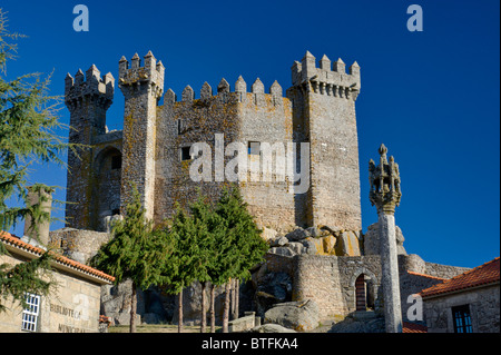 Portugal, Penedono Burg und Pranger, in der Douro-Region, an der Grenze der Beira Alta Stockfoto