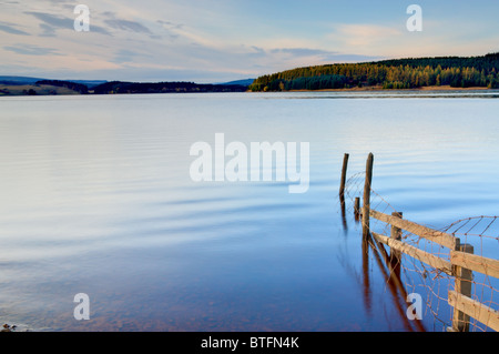 Kielder Wasser im späten Herbst Nachmittagssonne, North Tyne Valley, Northumberland Stockfoto