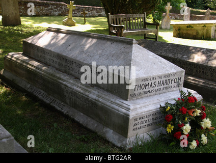 Thomas Hardy das Grab im Kirchhof St. Michael, Stinsford. Stockfoto