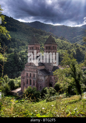 Romanische Kirche St. Léger, Abtei von Murbach, Abteilung Haut-Rhin, Elsass, Frankreich Stockfoto