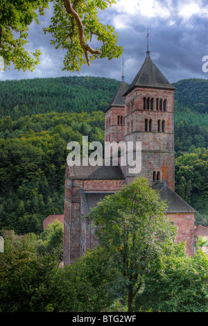 Romanische Kirche St. Léger, Abtei von Murbach, Abteilung Haut-Rhin, Elsass, Frankreich Stockfoto