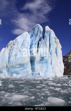 Eisberge und Gletscher sind allgegenwärtig in Ostgrönland Stockfoto