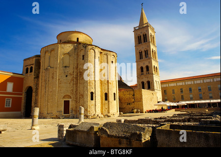 Zadar Kroatien St Donat Kirche & Dom Campinale Stockfoto