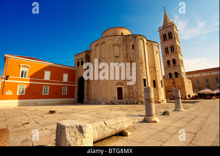 Zadar Kroatien St Donat Kirche & Dom Campinale Stockfoto