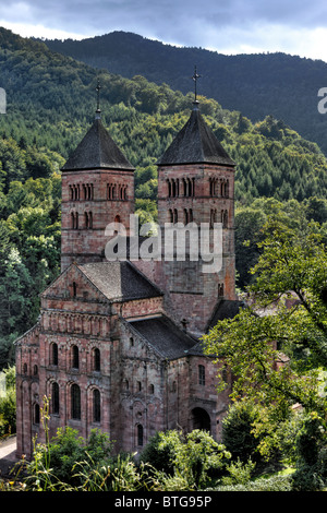 Romanische Kirche St. Léger, Abtei von Murbach, Abteilung Haut-Rhin, Elsass, Frankreich Stockfoto