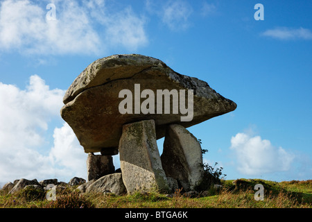 Der Dolmen von Kilclooney. Eine neolithische Portal Grab. Kilclooney, County Donegal, Ulster, Irland. Stockfoto