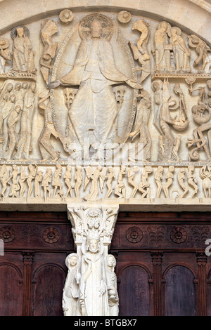 Letzte Entscheidung Gislebertus im Westen Tympanon, Autun Kathedrale, Autun, Departement Saone-et-Loire, Burgund, Frankreich Stockfoto