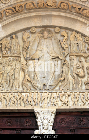 Letzte Entscheidung Gislebertus im Westen Tympanon, Autun Kathedrale, Autun, Departement Saone-et-Loire, Burgund, Frankreich Stockfoto