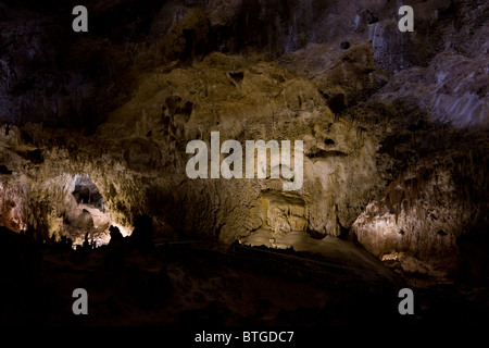 Das große Zimmer, die größte Höhle Kammer im Carlsbad Caverns National Park in New Mexico, USA. Stockfoto