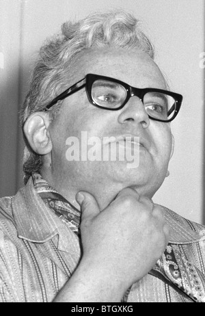 Ronnie Barker. Ronald William George "Ronnie" Barker, OBE (25. September 1929 – 3. Oktober 2005) war ein britischer Schauspieler und Komiker. Stockfoto