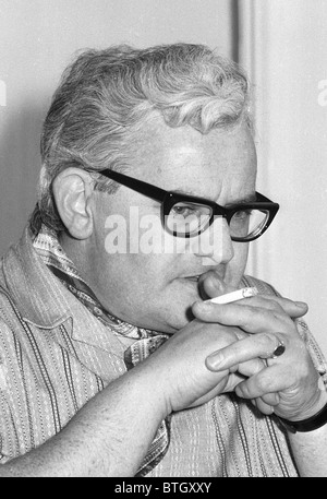 Ronnie Barker. Ronald William George "Ronnie" Barker, OBE (25. September 1929 – 3. Oktober 2005) war ein britischer Schauspieler und Komiker. Stockfoto