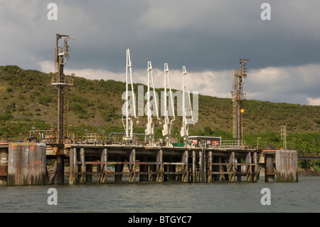 Dragon-LNG-Terminal und Steg, Milford Haven, Pembrokeshire, Wales, UK, Europa Stockfoto