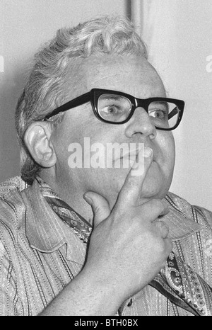 Ronnie Barker. Ronald William George "Ronnie" Barker, OBE (25. September 1929 – 3. Oktober 2005) war ein britischer Schauspieler und Komiker. Stockfoto