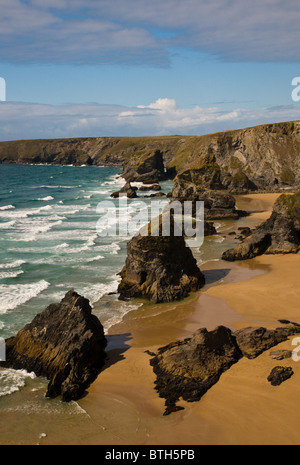 Eine zurückweichenden Flut an Bedruthan Steps an der Nordküste von Cornwall. Stockfoto