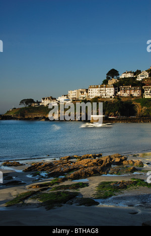 Die ruhigen Hafen-Mündung in Looe, Cornwall, UK Mai 2010 Stockfoto