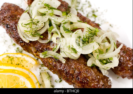 gehackte Hammelfleisch Koteletts gebraten am Spieß, Makro Stockfoto