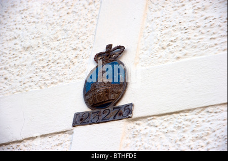 Eine Wand Feuer-Versicherung Metall Wand-Plakette für ein Haus in Fishpool Street St Albans Hertfordshire UK. Stockfoto