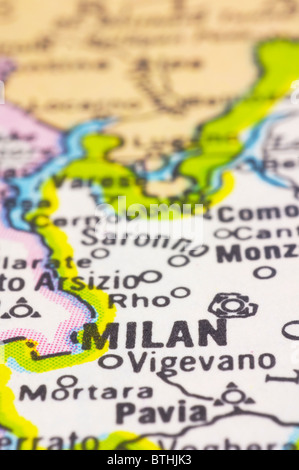 Nahaufnahme von Mailand auf Karte, Stadt Italiens. Stockfoto