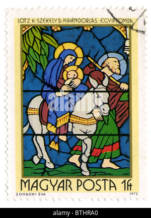 Ungarn - CIRCA 1972: Eine Briefmarke gedruckt in Ungarn zeigt Bild der religiösen Themen, machte am Buntglas-Fenster, ca. 1972. Stockfoto