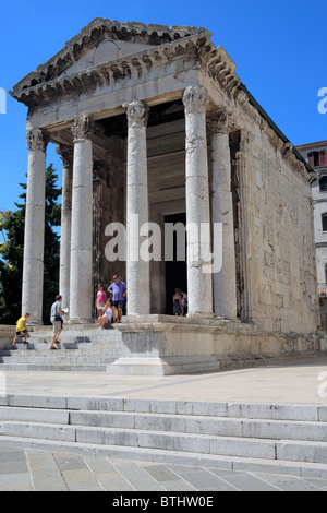 Augustus-Tempel (14 n. Chr.), Pula, Istrien, Kroatien Stockfoto