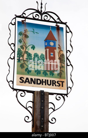 Dorf Schild, Sandhurst, Kent, UK Stockfoto