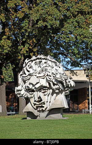 Beethoven Beethoven eine moderne Skulptur vor der Halle Bonn Nordrhein-Westfalen Deutschland Stockfoto