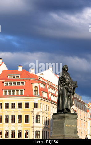 Denkmal für Martin Luther in der Nähe von Frauenkirche, Dresden, Sachsen, Deutschland Stockfoto