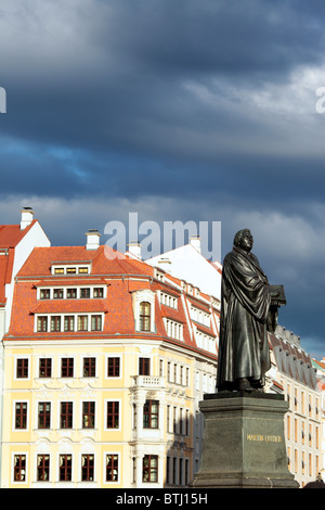 Denkmal für Martin Luther in der Nähe von Frauenkirche, Dresden, Sachsen, Deutschland Stockfoto