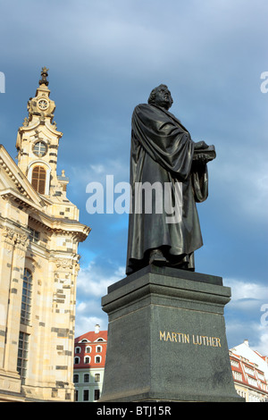 Denkmal für Martin Luther in der Nähe von Frauenkirche, Dresden, Sachsen, Deutschland Stockfoto