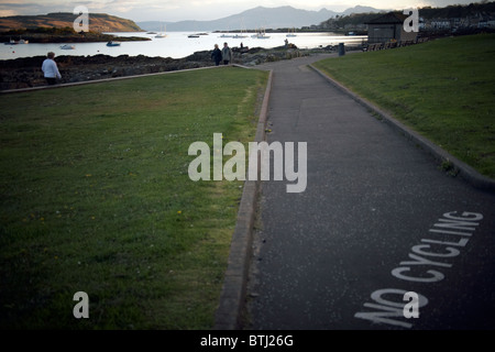 Aussicht auf die Küste bei Millport auf Isle of Cumbrae, vor der Küste von Largs Ayrshire, Scoltland Stockfoto