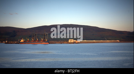 Hunterston Coal Terminal. Tiefwasserhafen, Küste Largs Ayrshire, Schottland Stockfoto