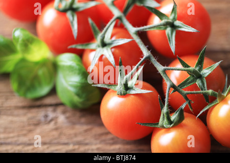 Handvoll frische rote Tomaten - detail Stockfoto