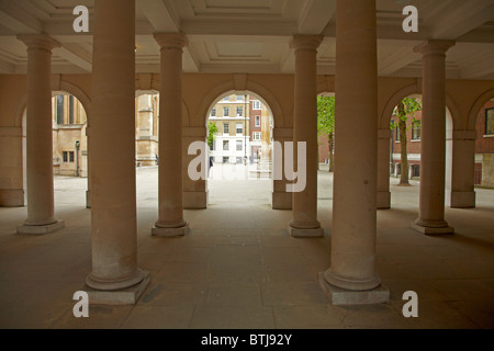 Kreuzgang und Kirche, Inner Temple, London, England, Vereinigtes Königreich Stockfoto