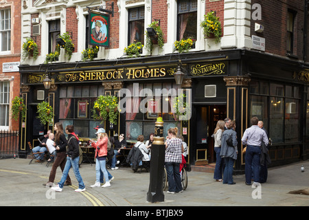 Die Sherlock Holmes Pub, Northumberland Street, London WC2, England, Vereinigtes Königreich Stockfoto