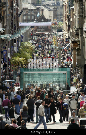 High Street Shopper, Buchanan Street u-Bahnstation, Buchanan Street, Glasgow, Schottland Stockfoto