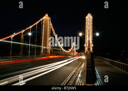 Verkehr Brücke Chelsea, Chelsea, London, UK Stockfoto