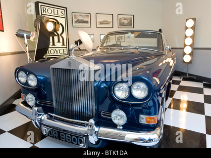 1965 angezeigt Rolls-Royce Silver Cloud III Drophead Studio Stil 2010 Goodwood Revival, Sussex, England, UK. DOR960C Stockfoto