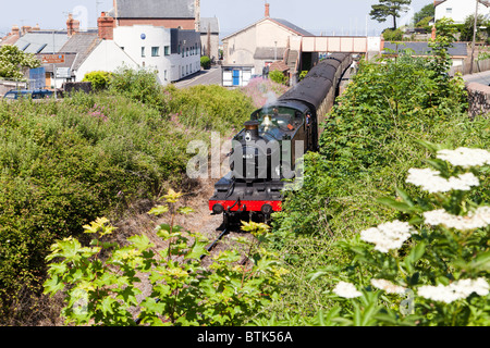 "5101" Klasse 2-6-2 t Nr. 4160 Dampflok Watchet Bahnhof ziehen einen Zug an der West Somerset Railway, Watchet, Somerset Stockfoto