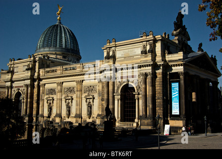 Akademie der bildenden Künste Kunstakademie von Brühls Terrasse alte historische Dresdner Altstadt Stockfoto