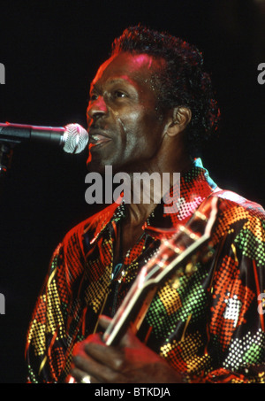 Chuck Berry auf der Bühne im Ritz, New York City, 25. Juni 1986. Foto von: Karen Petersen/Everett Collection Stockfoto