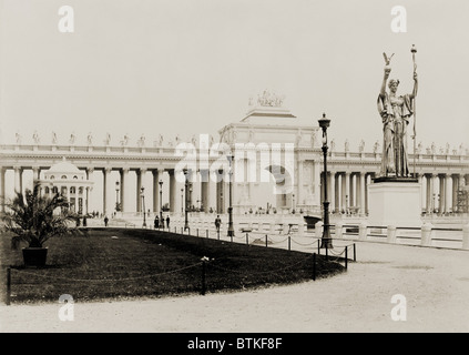 STATUE der Republik und der Triumphbogen, an die WORLD COLUMBIAN EXPOSITION, Chicago, 1893. Die Ausstellung feierte der 400. Jahrestag von Christopher Columbus erste Entdeckungsreise. Foto von Charles Dudley Arnold. Stockfoto