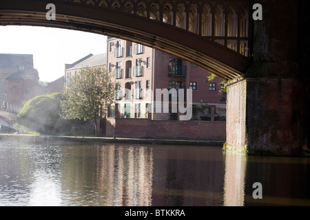 Castlefield Kanal-Becken in der Nähe der Kreuzung der Rochdale und Bridgewater Kanäle Manchester England Stockfoto