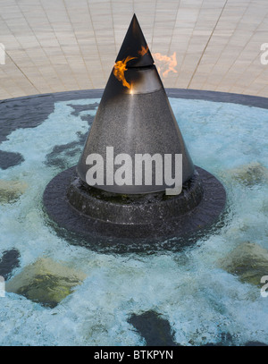 Flamme des Friedens im Friedenspark, Okinawa, Japan. Befindet sich auf Mabuni Hügel wo der erbitterten Schlacht um Okinawa zu Ende ging Stockfoto