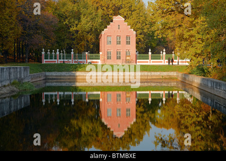 The Dutch House in Kuskowo Immobilien, Moskau, Russland. Kuskowo Estate, eine ehemalige Residenz der Grafen Sheremetev, ist jetzt ein staatliches Museum Stockfoto