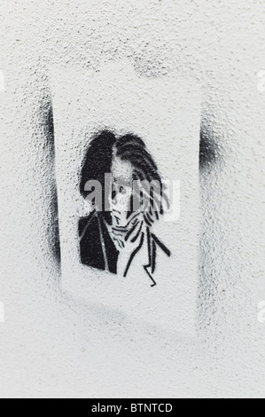 Schablone / Graffiti zeigt ein Porträt von Beethoven auf eine helle Wand in Schwabing, München Stockfoto