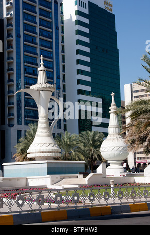 Straße Skulptur Scheich Rashid Street, Abu Dhabi, Vereinigte Arabische Emirate Stockfoto