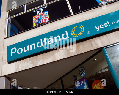 Poundland Zeichen und Logos Stockfoto